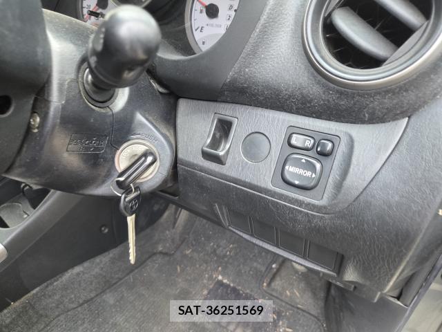 Toyota RAV4 2005-09 8216202-4