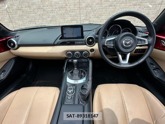 Mazda ROADSTER 2018-09 8224653-5