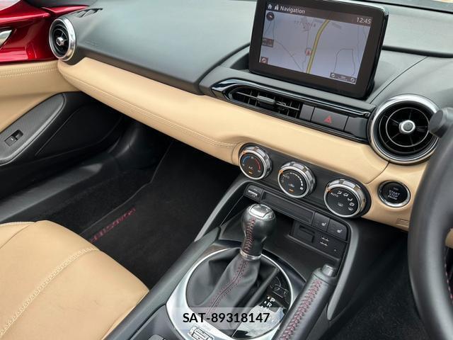 Mazda ROADSTER 2018-09 8224653-9