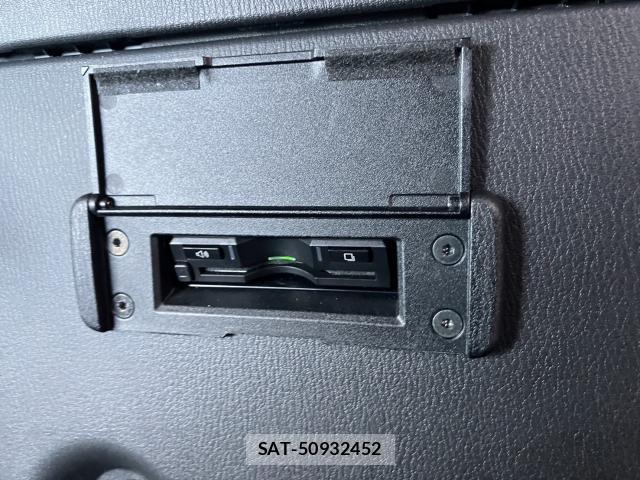 Mazda ROADSTER 2022-09 8216247-9
