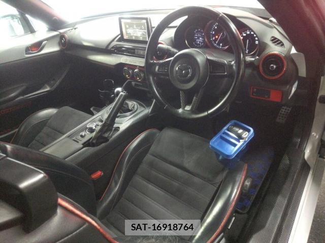 Mazda ROADSTER 2016-07 8217010-2
