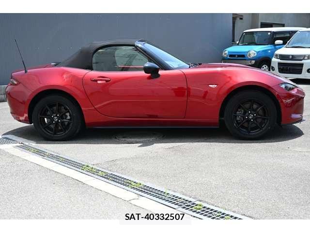 Mazda ROADSTER 2019-06 8217145-3