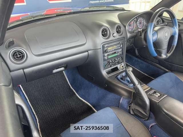Mazda ROADSTER 1999-01 8220874-11