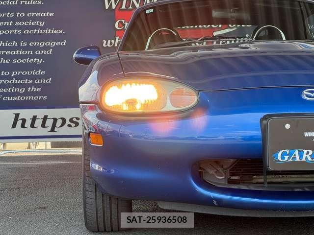 Mazda ROADSTER 1999-01 8220874-16