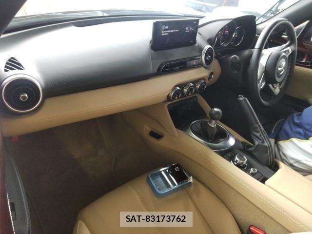 Mazda ROADSTER 2025-04 8221436-2