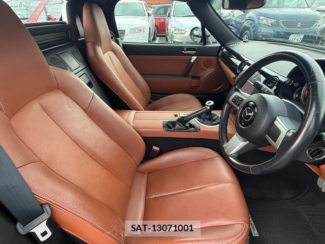 Mazda ROADSTER 2007-02 8221934-5