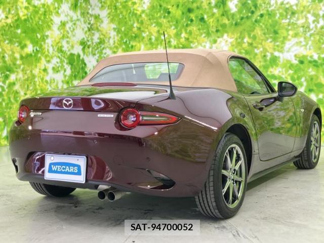 Mazda ROADSTER 2025-07 8223445-2