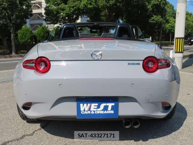 Mazda ROADSTER 2025-01 8224299-5