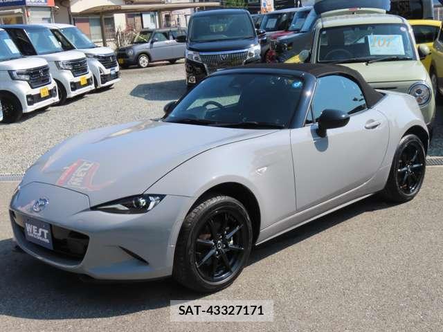 Mazda ROADSTER 2025-01 8224299-9