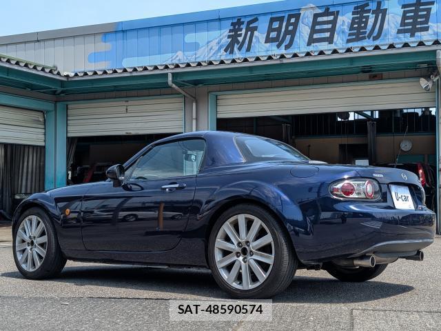 Mazda ROADSTER 2006-09 8224399-12