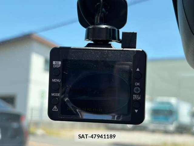Mazda ROADSTER 2015-06 8224963-6