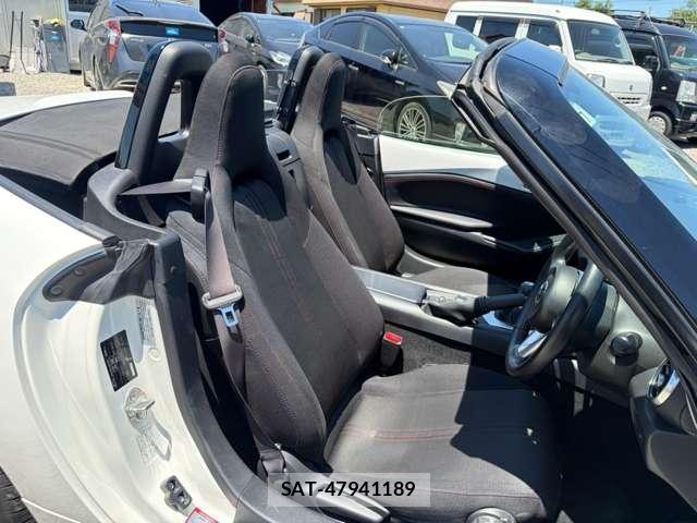 Mazda ROADSTER 2015-06 8224963-9