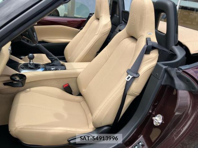 Mazda ROADSTER 2025-04 8225088-5