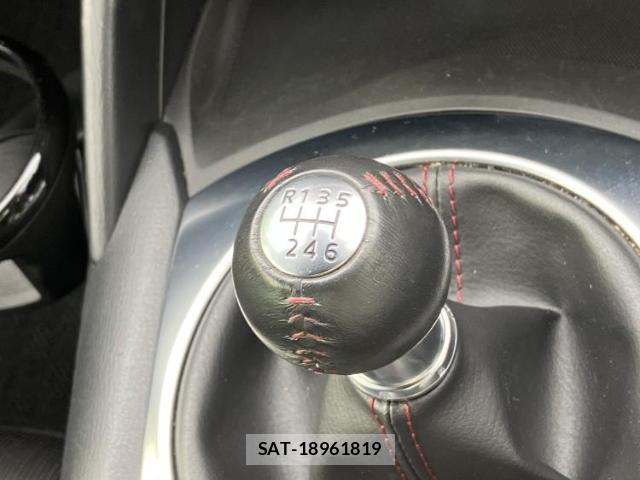 Mazda ROADSTER 2016-03 8225099-17