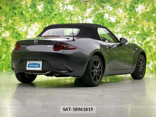 Mazda ROADSTER 2016-03 8225099-2