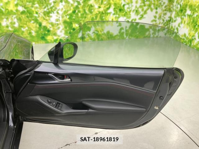 Mazda ROADSTER 2016-03 8225099-6