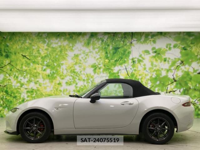 Mazda ROADSTER 2015-10 8225254-1
