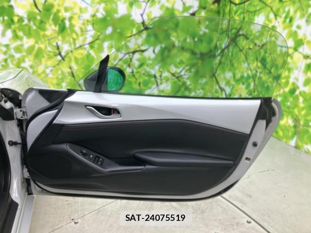 Mazda ROADSTER 2015-10 8225254-5