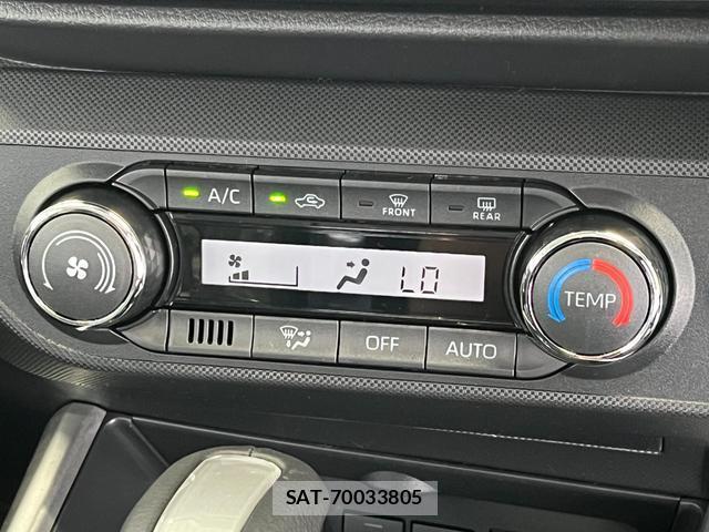 Daihatsu ROCKY 2025-11 8220488-11