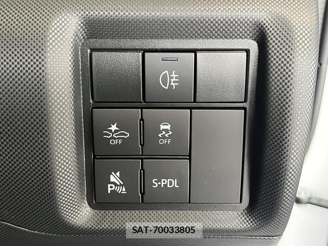 Daihatsu ROCKY 2025-11 8220488-18