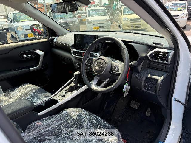 Daihatsu ROCKY 2025-10 8224842-2