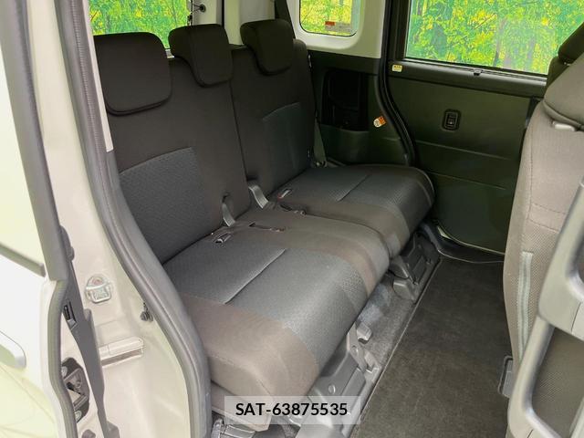 Toyota ROOMY 2022-08 8216273-8