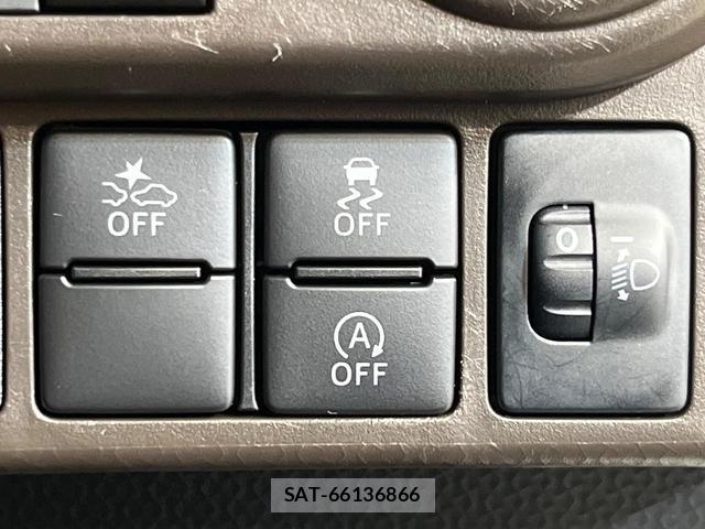 Toyota ROOMY 2023-02 8216335-5
