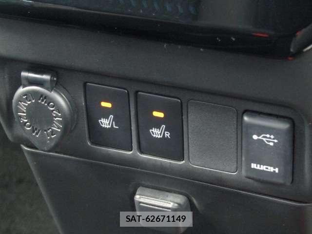 Toyota ROOMY 2023-02 8216370-12