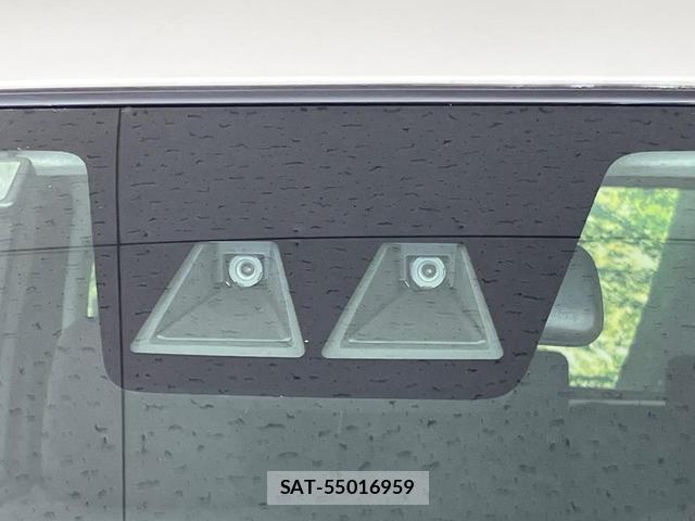 Toyota ROOMY 2022-08 8216680-4