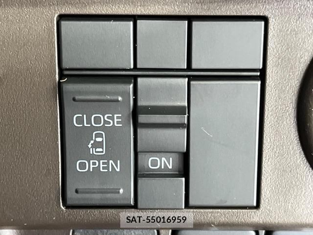 Toyota ROOMY 2022-08 8216680-5