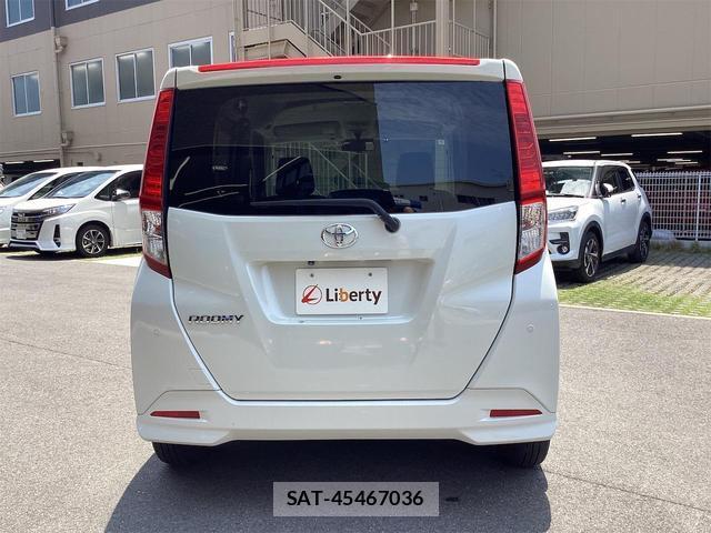Toyota ROOMY 2022-07 8216840-17