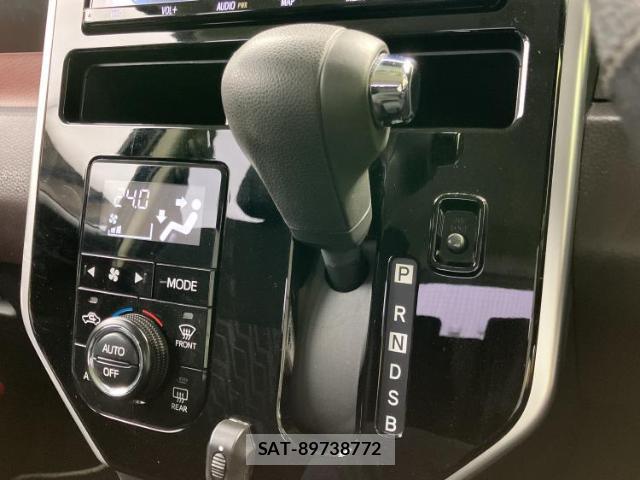 Toyota ROOMY 2018-11 8217198-13
