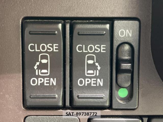 Toyota ROOMY 2018-11 8217198-17