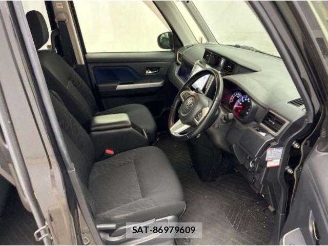 Toyota ROOMY 2019-04 8217565-2