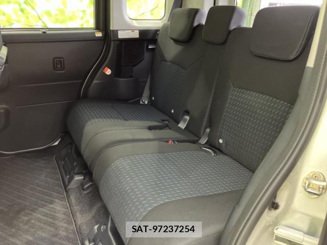 Toyota ROOMY 2024-07 8218486-6