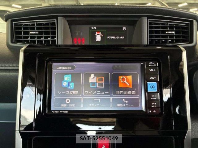 Toyota ROOMY 2023-04 8218563-4