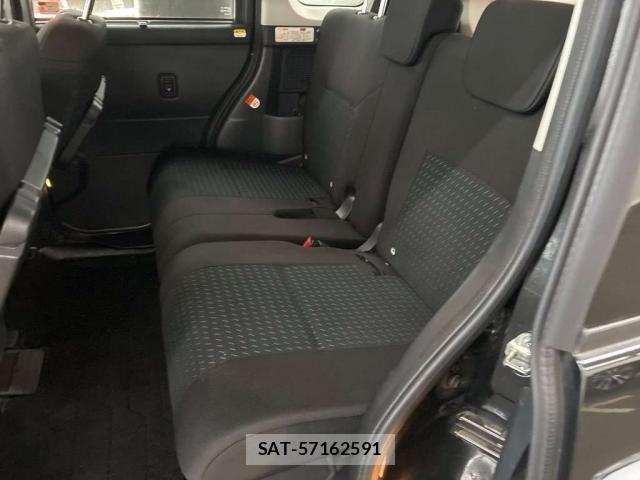 Toyota ROOMY 2023-11 8218564-6