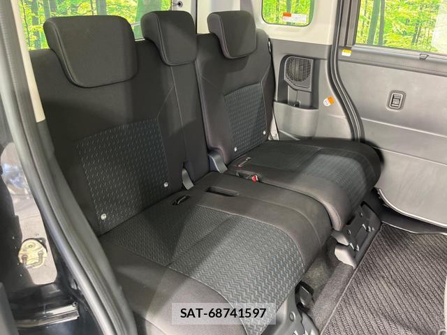 Toyota ROOMY 2023-05 8218720-8