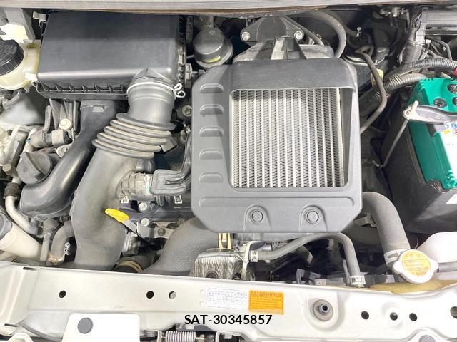 Toyota ROOMY 2016-12 8219389-17