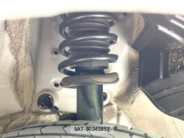 Toyota ROOMY 2016-12 8219389-19