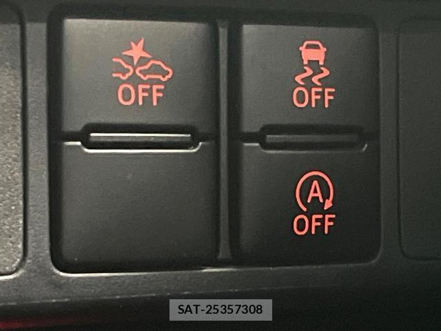 Toyota ROOMY 2021-07 8219442-5