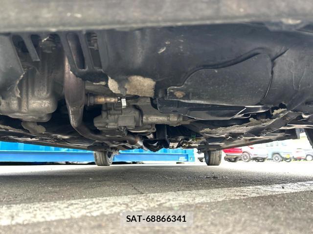 Toyota ROOMY 2017-10 8219475-19