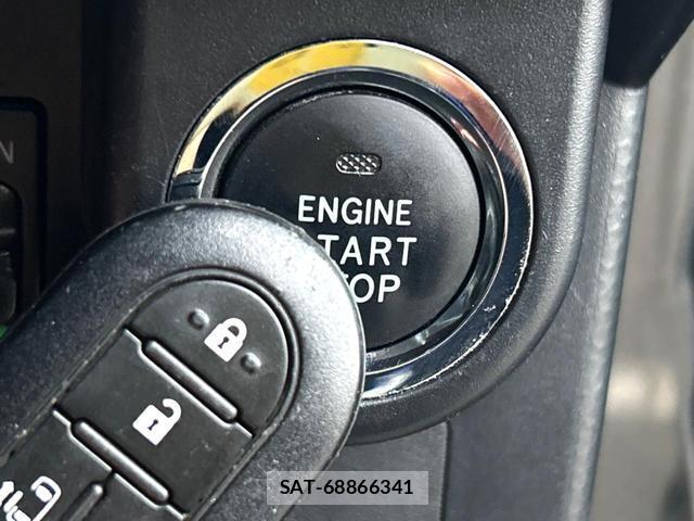 Toyota ROOMY 2017-10 8219475-5