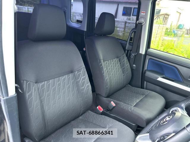 Toyota ROOMY 2017-10 8219475-7