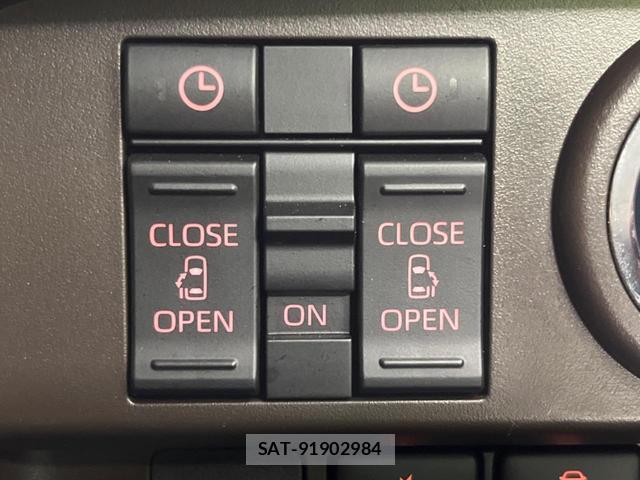 Toyota ROOMY 2021-05 8219714-4