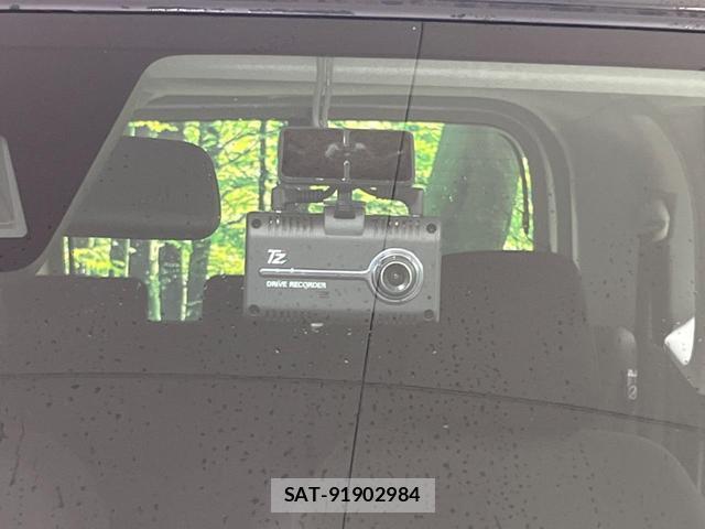 Toyota ROOMY 2021-05 8219714-6