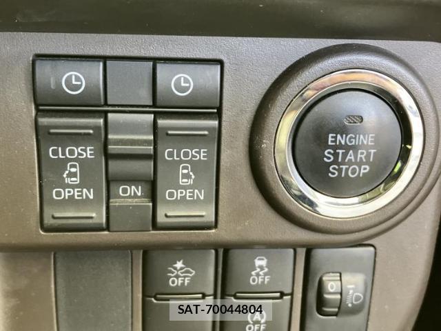 Toyota ROOMY 2022-03 8220225-17