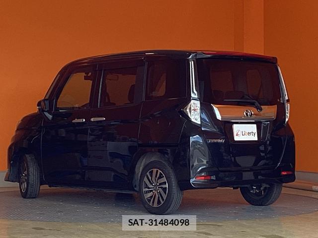 Toyota ROOMY 2021-07 8220255-16