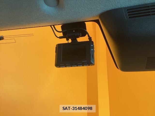 Toyota ROOMY 2021-07 8220255-7