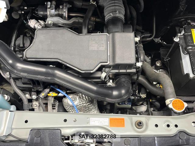Toyota ROOMY 2023-08 8220345-17